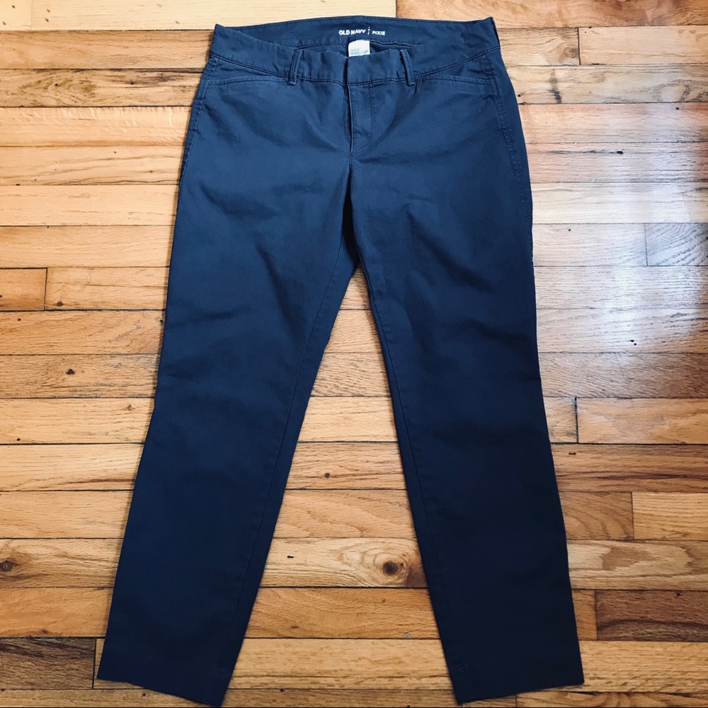Old Navy Pixie ankle length chinos